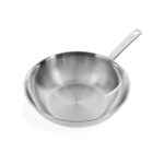 BK Bright Poêle Wok en Acier INOX de 24 cm, Extérieur Poli, Poignée Stay Cool, Cuisson Professionnelle, Induction, Va au Four jusqu'à 230°C, Ustensiles en Métal, Lavable au Lave-Vaisselle, Argent