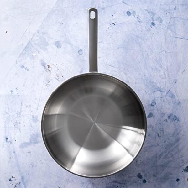 BK Bright Poêle Wok en Acier INOX de 24 cm, Extérieur Poli, Poignée Stay Cool, Cuisson Professionnelle, Induction, Va au Four jusqu'à 230°C, Ustensiles en Métal, Lavable au Lave-Vaisselle, Argent – Image 8