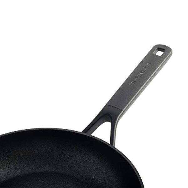 KitchenAid Classic Forged Aluminium Wok antiadhésif 3 couches de fabrication allemande, 28 cm/3,6 litres, pour induction et four, noir. – Image 10