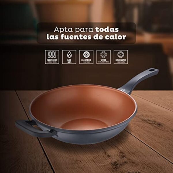 SAN IGNACIO Bronze | Wok de 32 cm | antiadhésif | en fonte d'aluminium | avec anses Soft Touch | poêle à wok adaptée à tous les types de cuisinières – Image 7