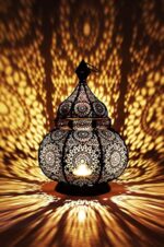 Petite Lanterne marocaine en métal Ziva 30cm noir | Photophore marocain pour l’extérieur au jardin ou l’intérieur sur la table | Lanternes pour bougie | décoration de maison orientale