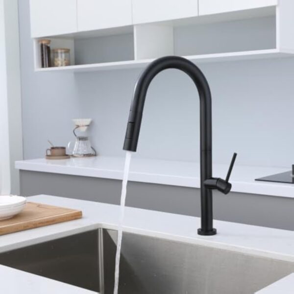 DILECI - Robinet de Cuisine avec Douchette Extractible – Mitigeur Bec Haut Pivotant 360° Noir Mat – Design Moderne Résistant à la Corrosion – Installation Facile et Fonctionnalité Optimale