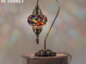 DEMMEX Lampe turque authentique, fabriquée en Turquie, lampe de chevet en mosaïque marocaine turque, 100% fabriquée à la main, corps en métal couleur laiton antique et base en métal décorée,