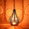 Petite Lanterne Marocaine en métal Ezana 36cm Noir | Photophore marocain pour l’extérieur au Jardin ou l’intérieur sur la Table | Lanternes pour Bougie | décoration de Maison Orientale
